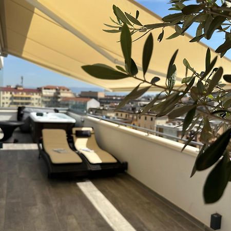 18 Dante Luxury Suites Cagliari Extérieur photo